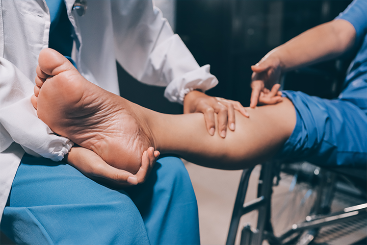 Expert Tips to Manage Diabetic Foot Health and Wounds